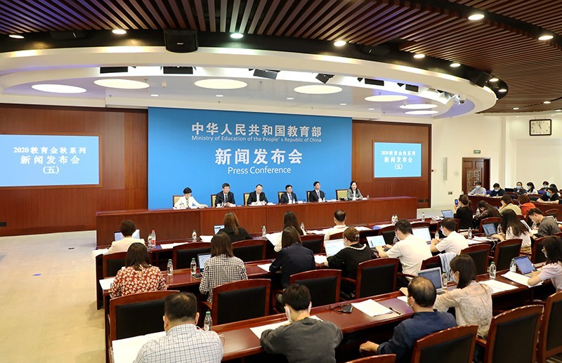 小學(xué)互聯(lián)網(wǎng)新聞發(fā)布會(huì)(關(guān)于小小新聞發(fā)布會(huì)的新聞)