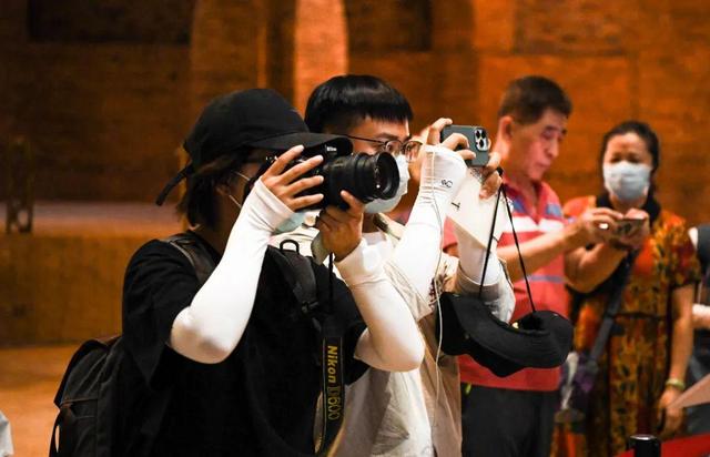 互聯網新時代新聞采訪(互聯網對新聞采訪的影響)