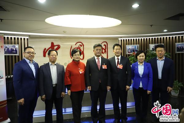 關于王龍?zhí)┲袊ヂ摼W新聞中心的信息