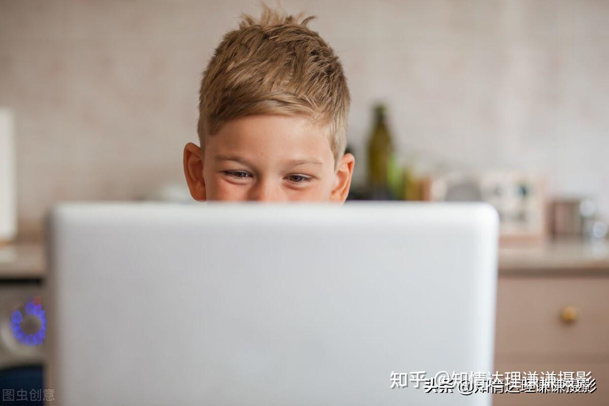 通過(guò)互聯(lián)網(wǎng)獲取新聞的壞處(從互聯(lián)網(wǎng)獲取信息有哪些優(yōu)點(diǎn)和缺點(diǎn)?)