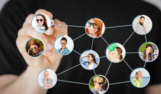 互聯網新聞社交(互聯網語境下的新聞真實)